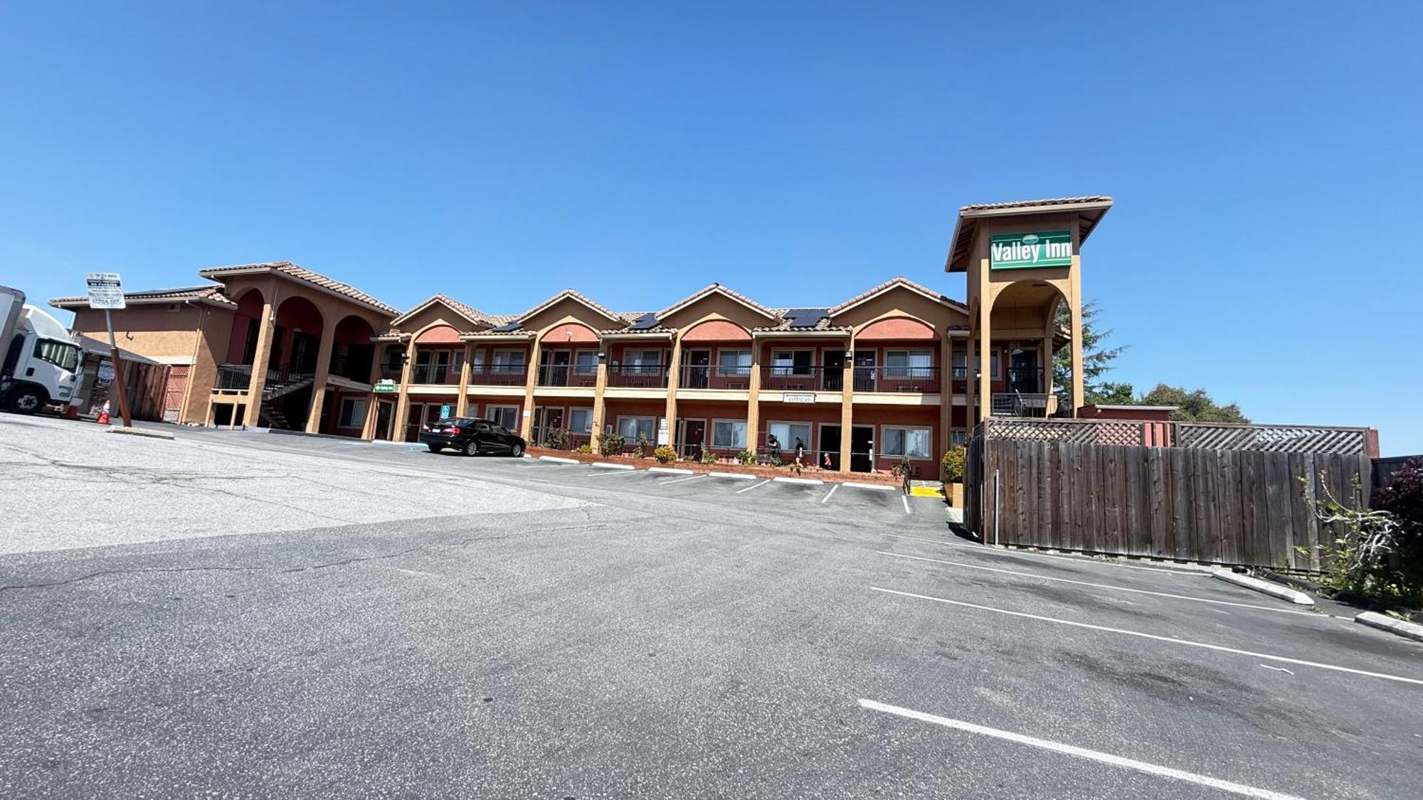 Valley Inn Watsonville Eksteriør billede