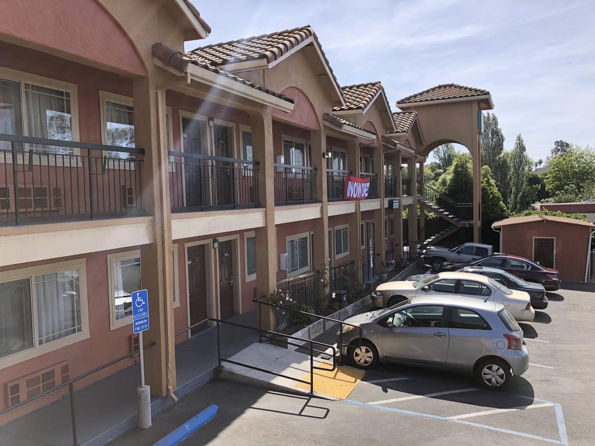 Valley Inn Watsonville Eksteriør billede